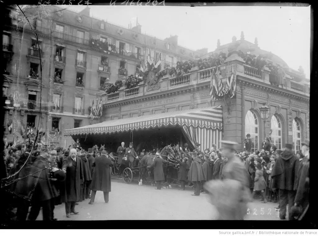 Arrivé du Président Wilson à la station Avenue du Bois du Boulogne le 14 décembre 1918 