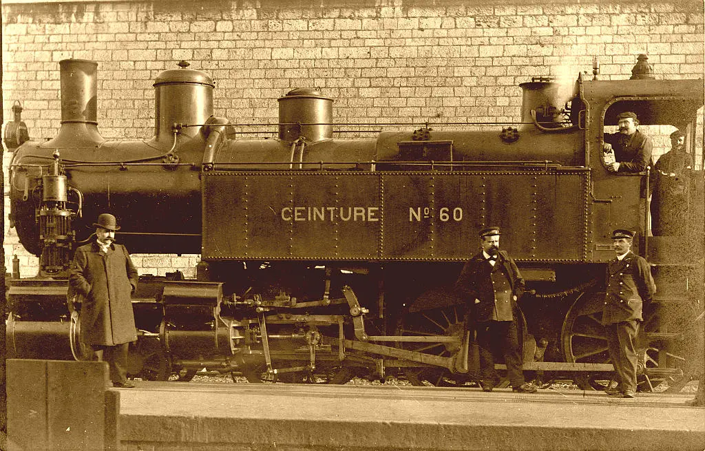 Locomotive numéro 60 au début de sa carrière en gare de Courcelles-Ceinture 