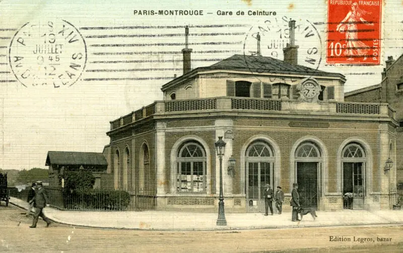 Façade de la gare de Montrouge-Ceinture du côté de la rue Beaunier. 